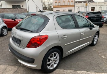 Peugeot 207 144.000 km 4.650 &euro; Moers 47443