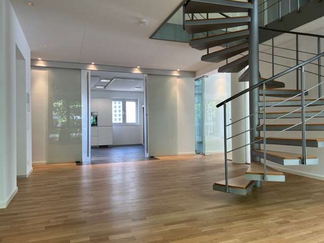 Etagenwohnung Düsseldorf Düsseltal - 4 Zimmer, 167 m&sup2;, 2.950&euro; | Angebot:27331975