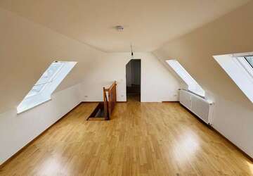 Wohnung Düsseldorf Hassels - 4 Zimmer, 106 m&sup2;, 1.059&euro; | Angebot:26907701