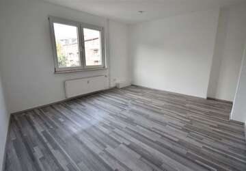 Wohnung Duisburg Untermeiderich - 4 Zimmer, 82 m&sup2;, 790&euro; | Angebot:27594228