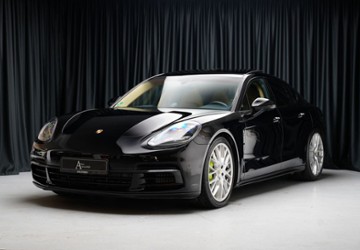 Porsche Panamera 112.600 km 56.990 &euro; Düsseldorf 40211