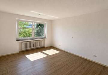 Wohnung Krefeld-Stadtmitte Stadtmitte - 3 Zimmer, 88 m&sup2;, 750&euro; | Angebot:26728957