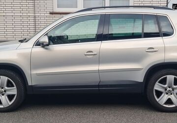 VW Tiguan 275.000 km 8.200 &euro; Moers 47443