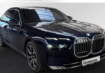 BMW 740 37.700 km 86.841 &euro; Moers 47441